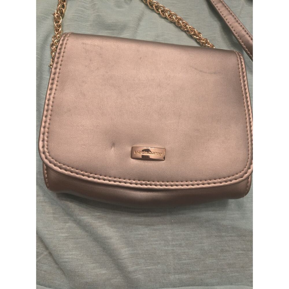 LIZ Claiborne metallic silver Crossbody Bag Chain Strap Snap Closure